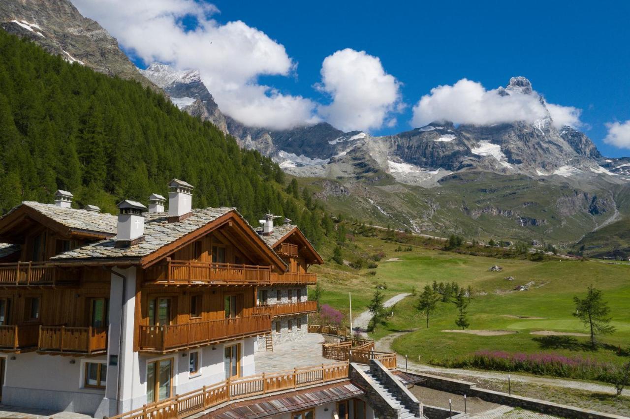3 Chalets Aparthotel Breuil-Cervinia Exterior photo